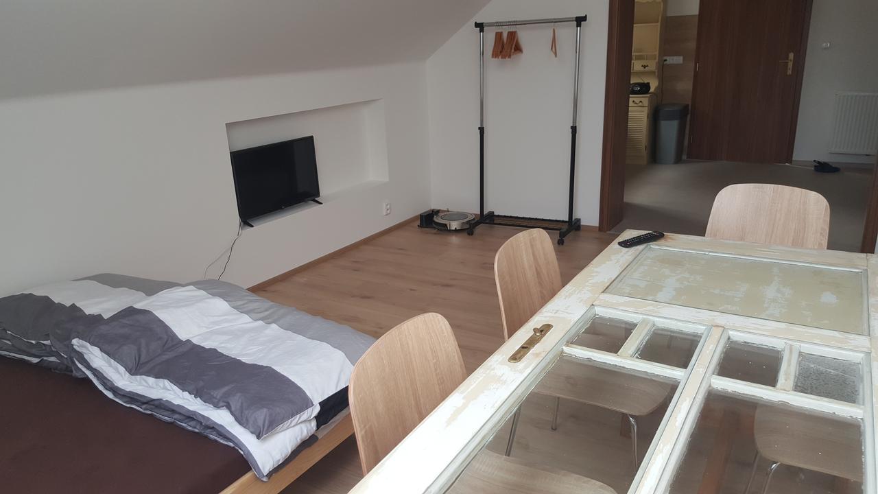 Apartmany Za Sakurou Годонин Экстерьер фото